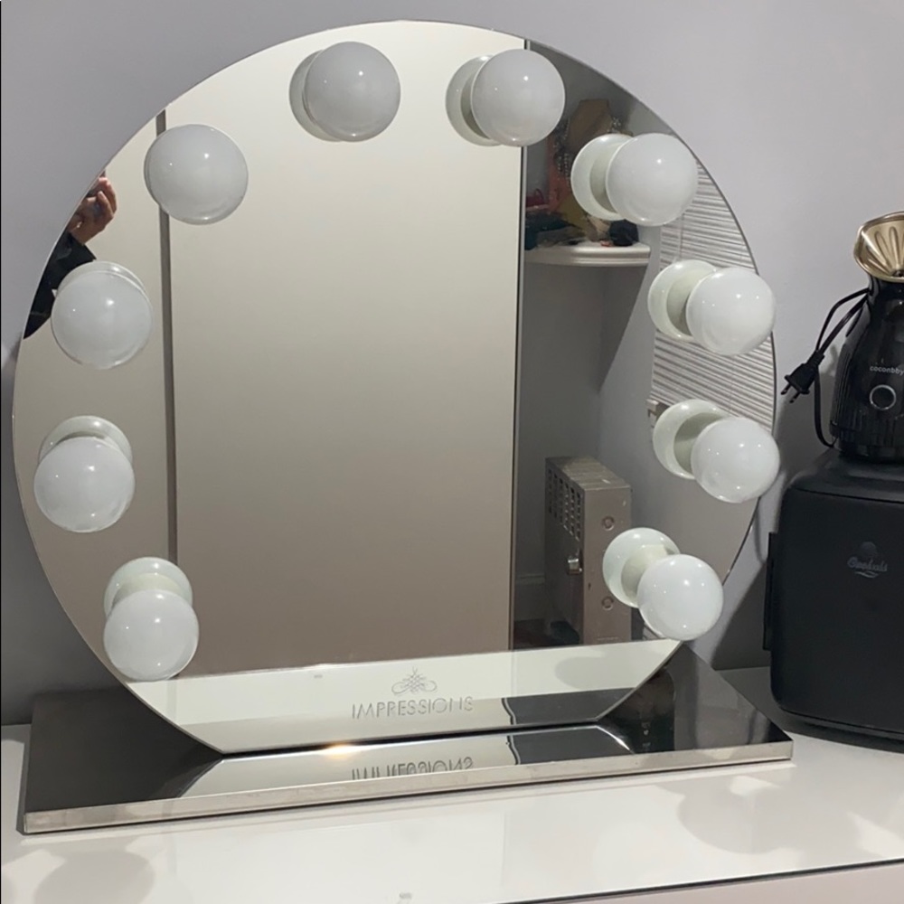 Impressions Vanity Hollywood Vanity Mirror Gem